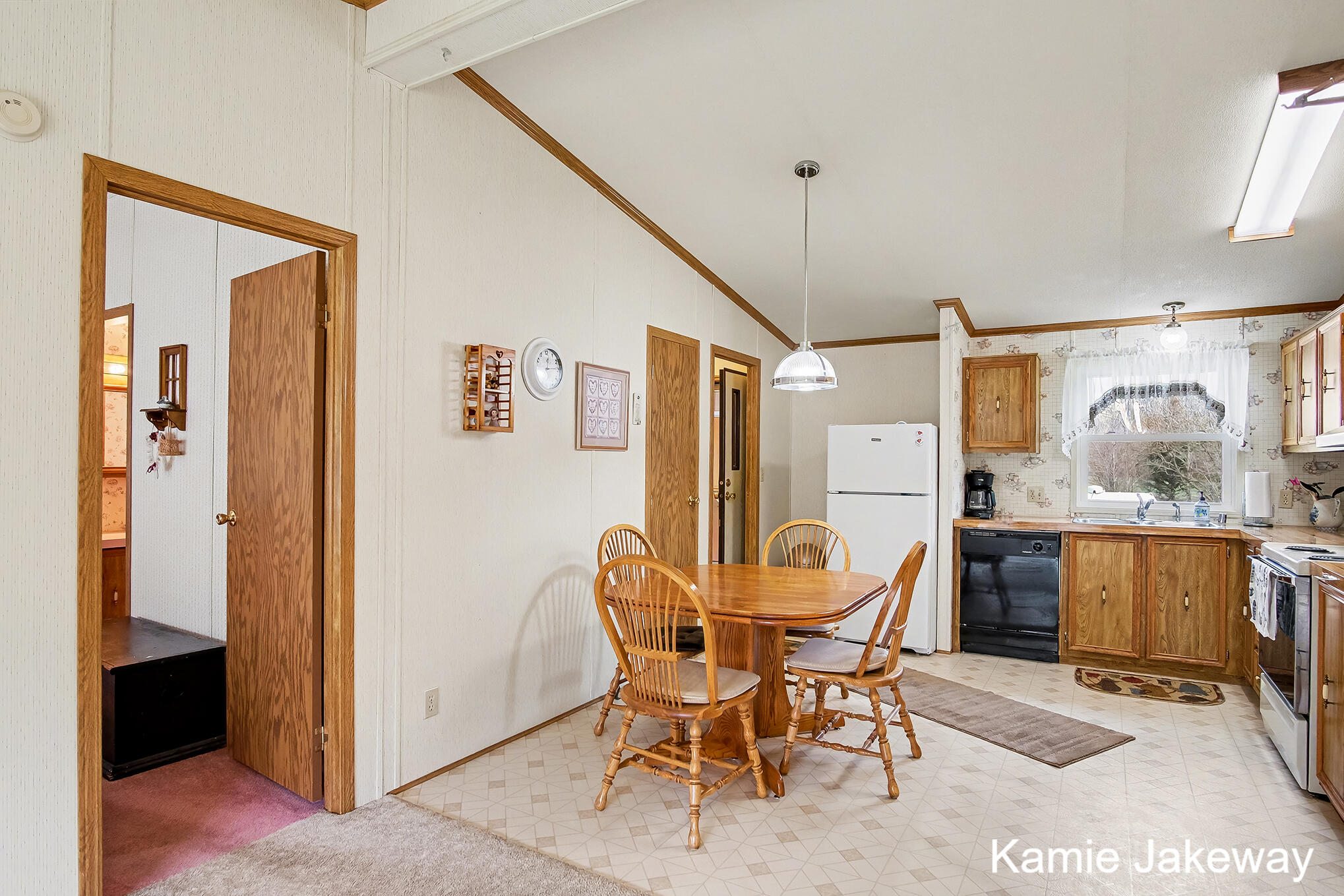 1720 West Fenwick Road Fenwick, MI 48834 - Photo 8 of 30 Kitchen