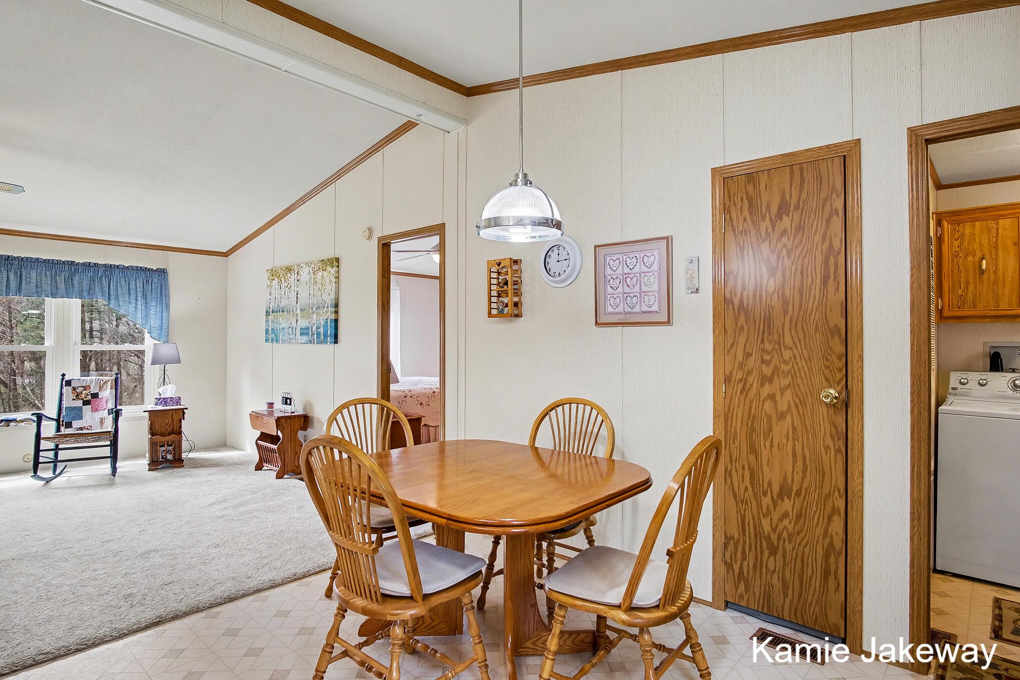 1720 West Fenwick Road Fenwick, MI 48834 - Photo 10 of 30 Eating area in kitchen