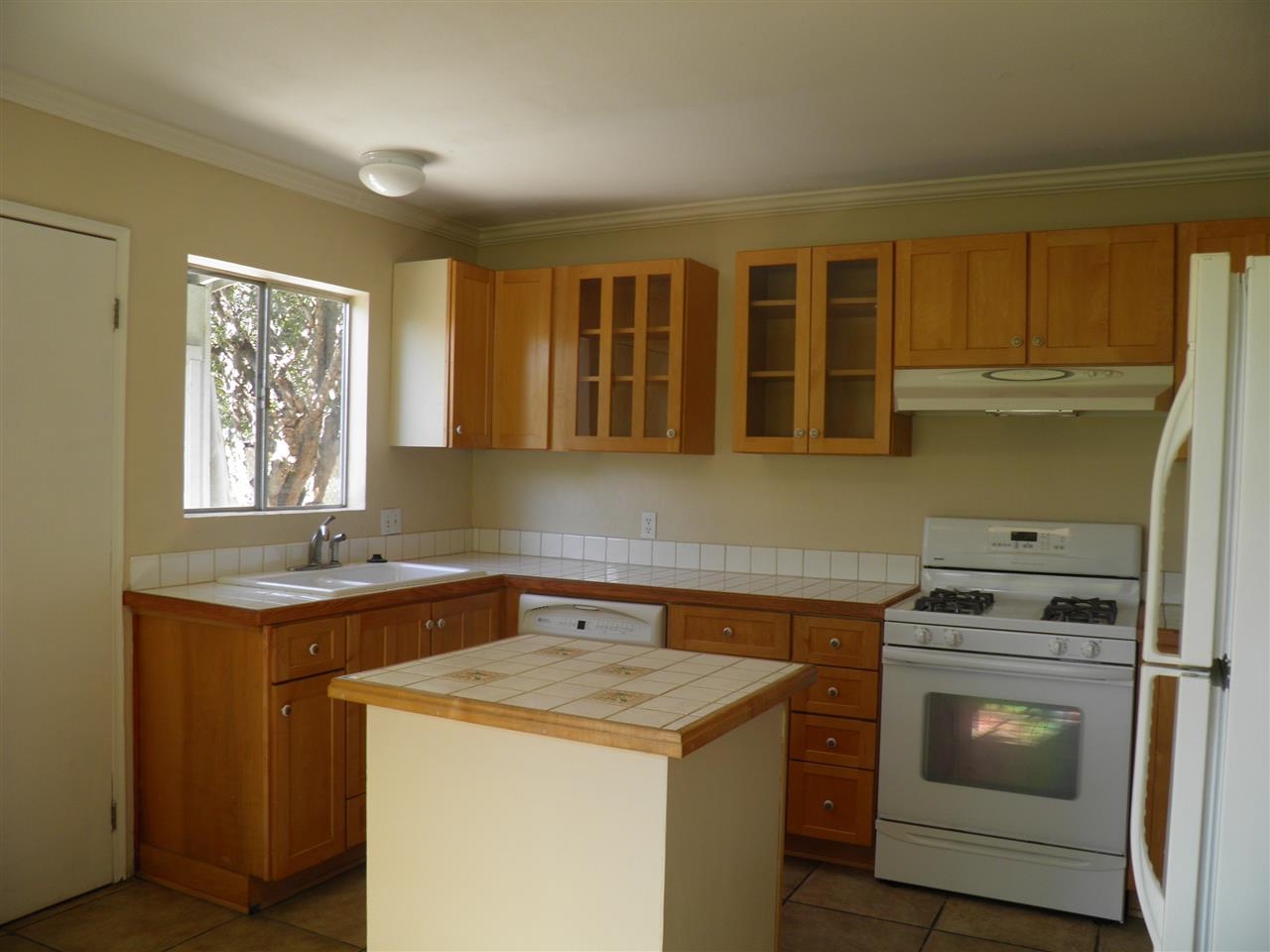 5448 5th Street Fallbrook, CA 92028 - Photo 5 of 14 Gallery Image 5