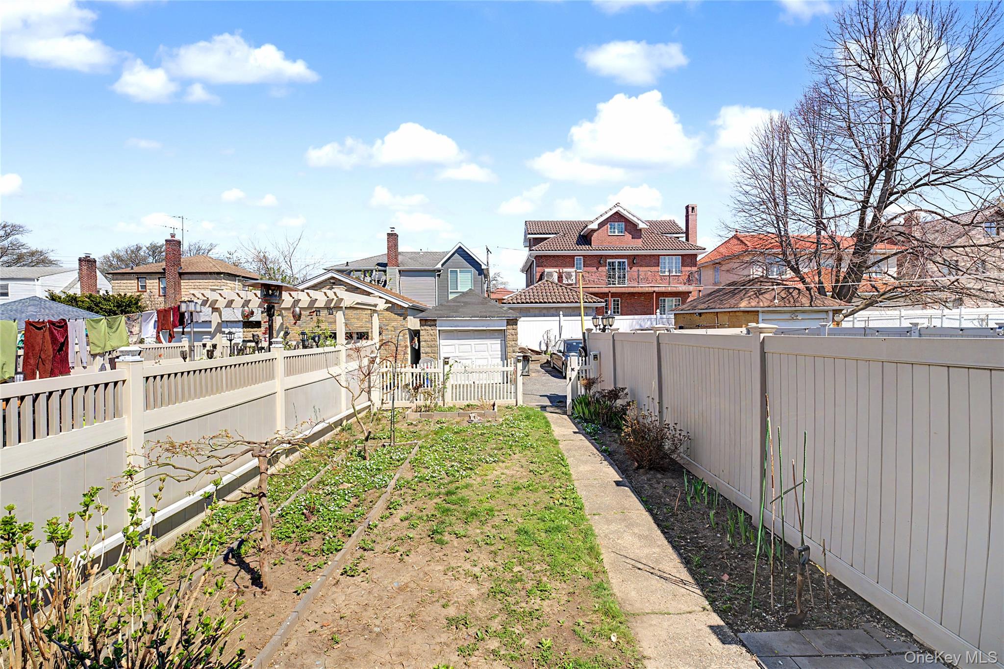 151-45 20th Road Queens, NY 11357 - Photo 25 of 32