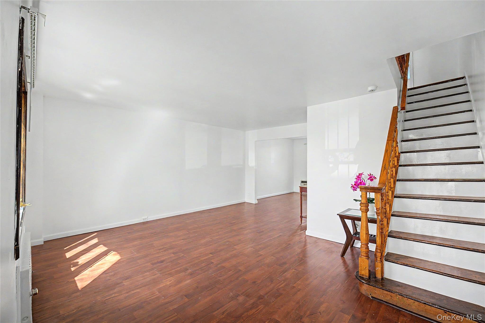 151-45 20th Road Queens, NY 11357 - Photo 7 of 32