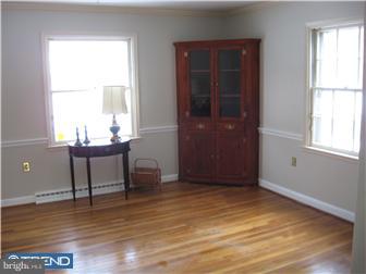 1546 Farr Road Wyomissing, PA 19610 - Photo 3 of 12 Dining Room