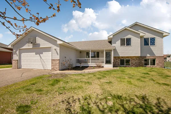 $314,900 | 945 Kelsey Avenue, Clearwater, MN 55320