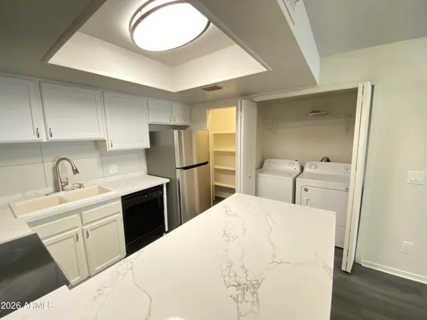 $310,000 | 2122 East Kirkland Lane, Unit 3, Tempe, AZ 85281