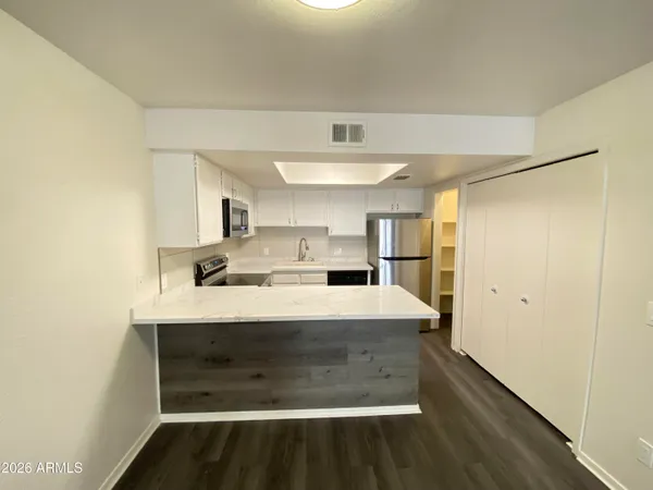 $310,000 | 2122 East Kirkland Lane, Unit 3, Tempe, AZ 85281