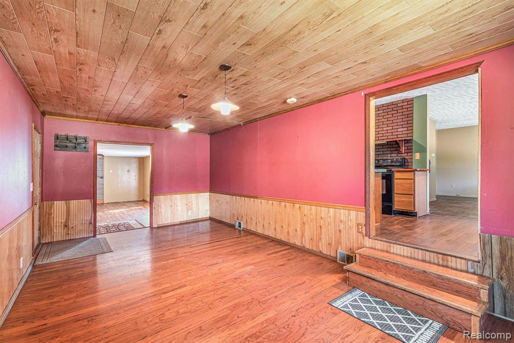 10152 East Mt Morris Road Davison, MI 48423 - Photo 14 of 22 Gallery Image 14