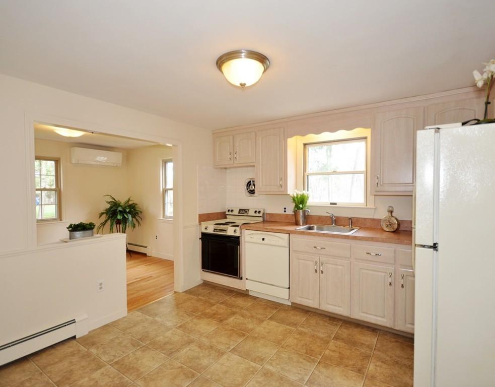50 Wright Road Concord, MA 01742 - Photo 5 of 28 Gallery Image 5