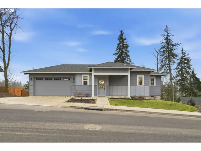 $650,000 | 2135 37th Place, Springfield, OR 97477