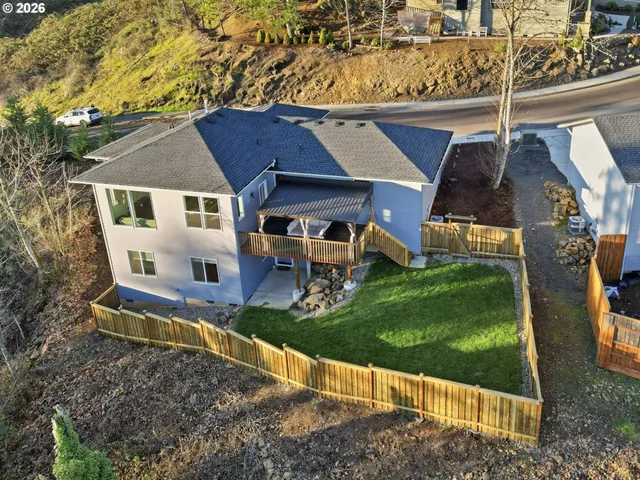 $650,000 | 2135 37th Place, Springfield, OR 97477