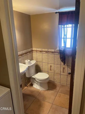 $4,700 | 3053 Honolulu Avenue, Glendale, CA 91214