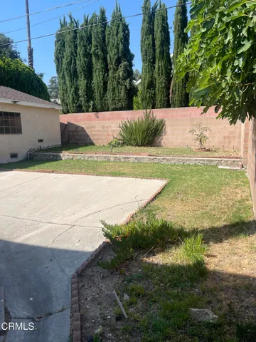 $4,700 | 3053 Honolulu Avenue, Glendale, CA 91214