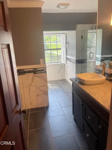 $4,700 | 3053 Honolulu Avenue, Glendale, CA 91214