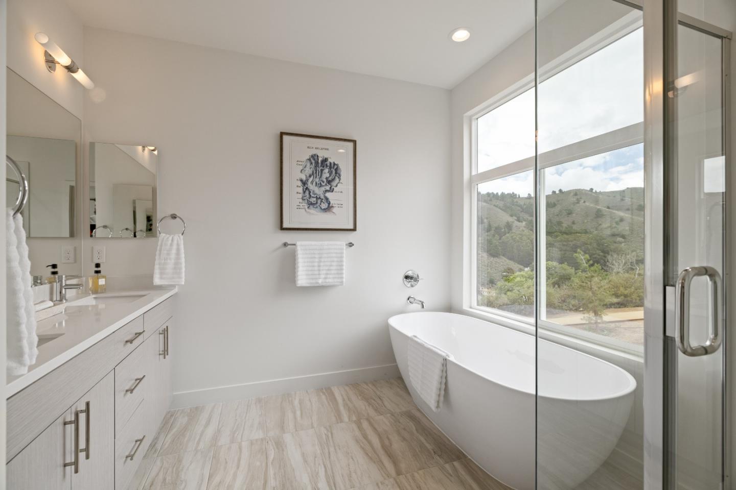 823 Fassler, Unit 823 Pacifica, CA 94044 - Photo 21 of 37 a bathroom with a bathtub and a sink