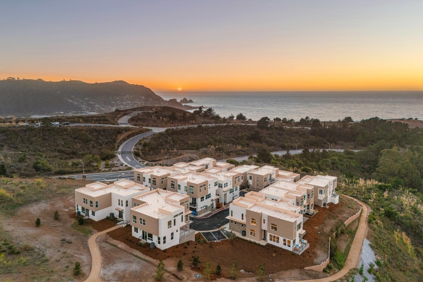 823 Fassler, Unit 823 Pacifica, CA 94044 - Photo 32 of 37 an aerial view of multiple house