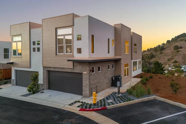 $2,050,000 | 823 Fassler, Unit 823, Pacifica, CA 94044