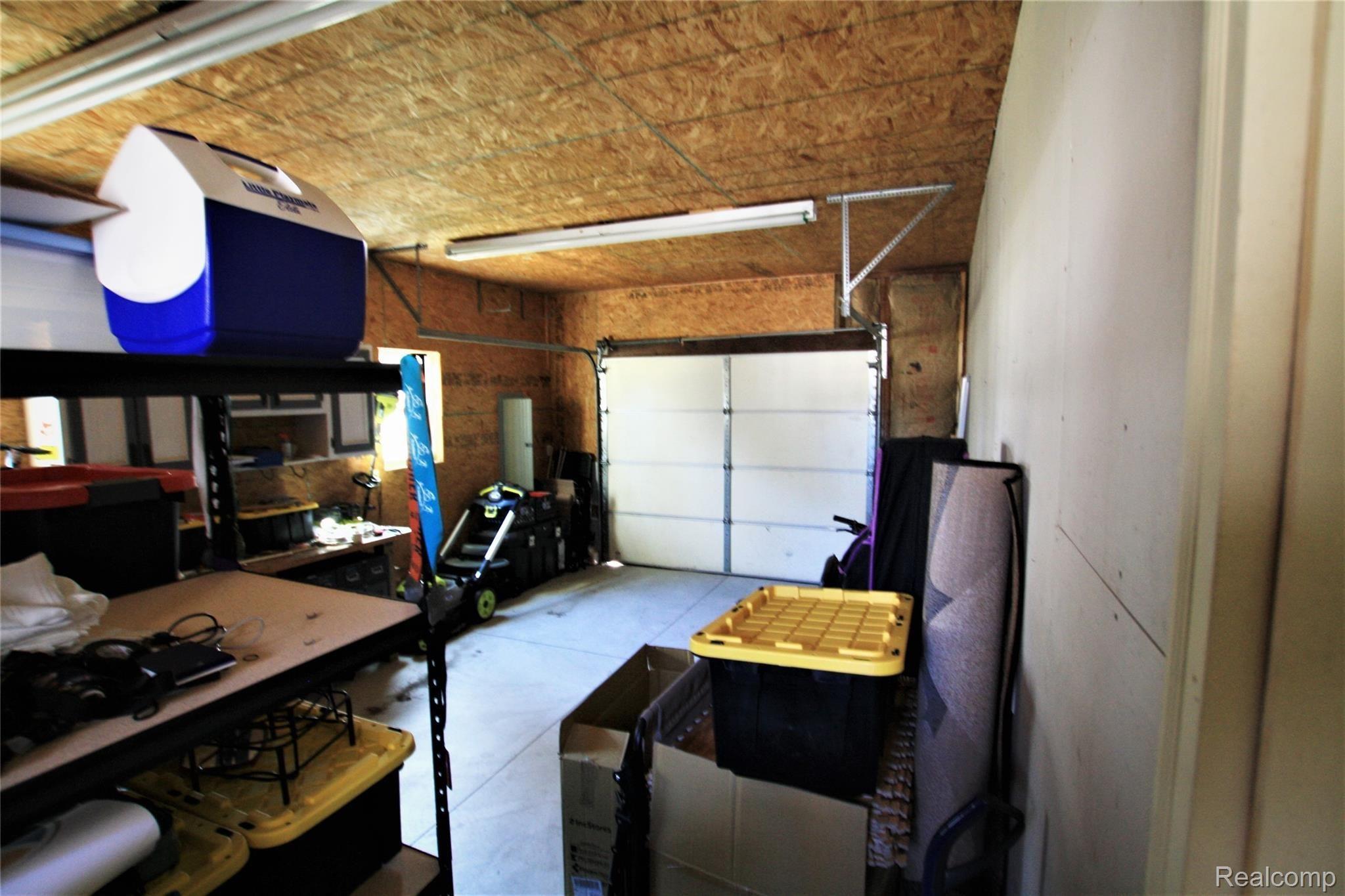 6067 East Pierson Road Flint, MI 48506 - Photo 24 of 24 IMG_4916.JPG