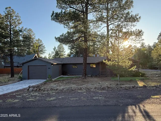 $559,000 | 880 East Oak Drive, Munds Park, AZ 86017