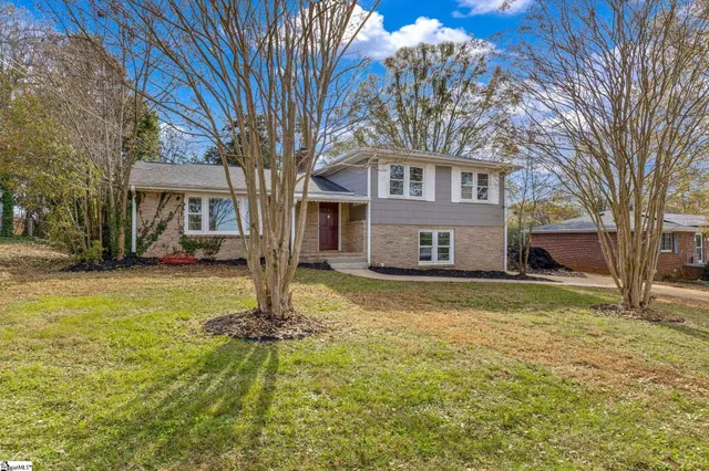 $354,000 | 24 North Harbor Drive, Greenville, SC 29611