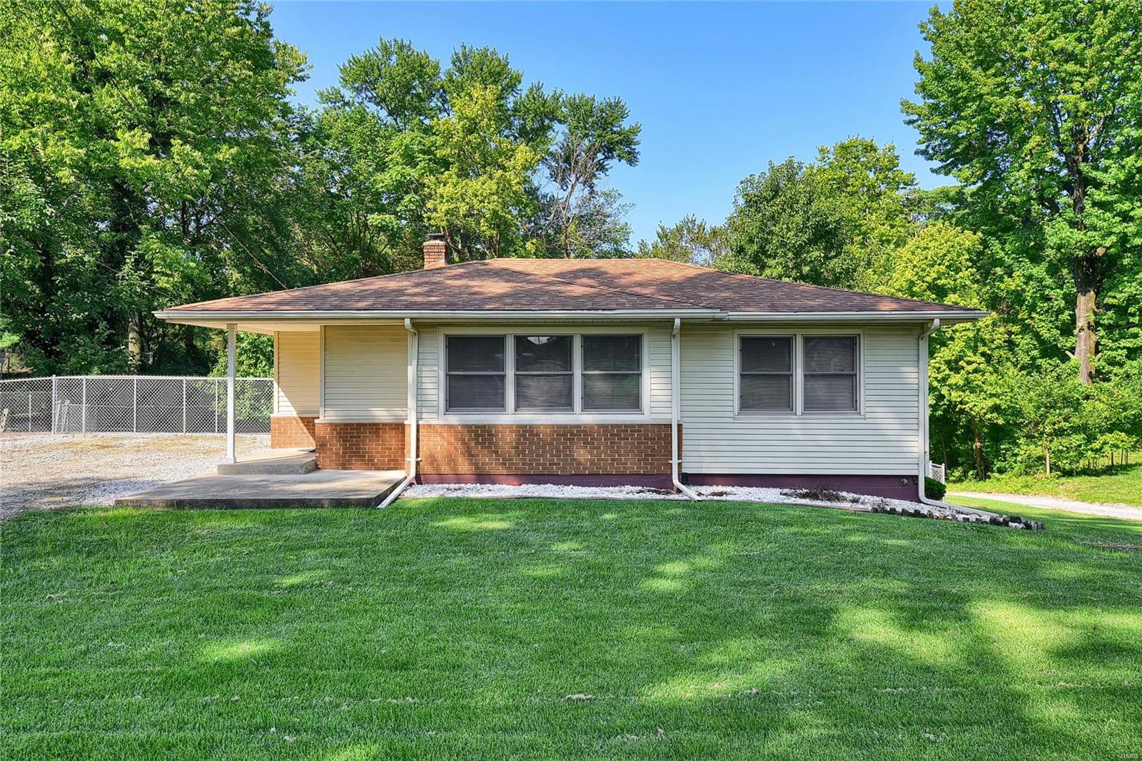 4359 Bohm School Road Edwardsville, IL 62025 - Photo 1 of 26