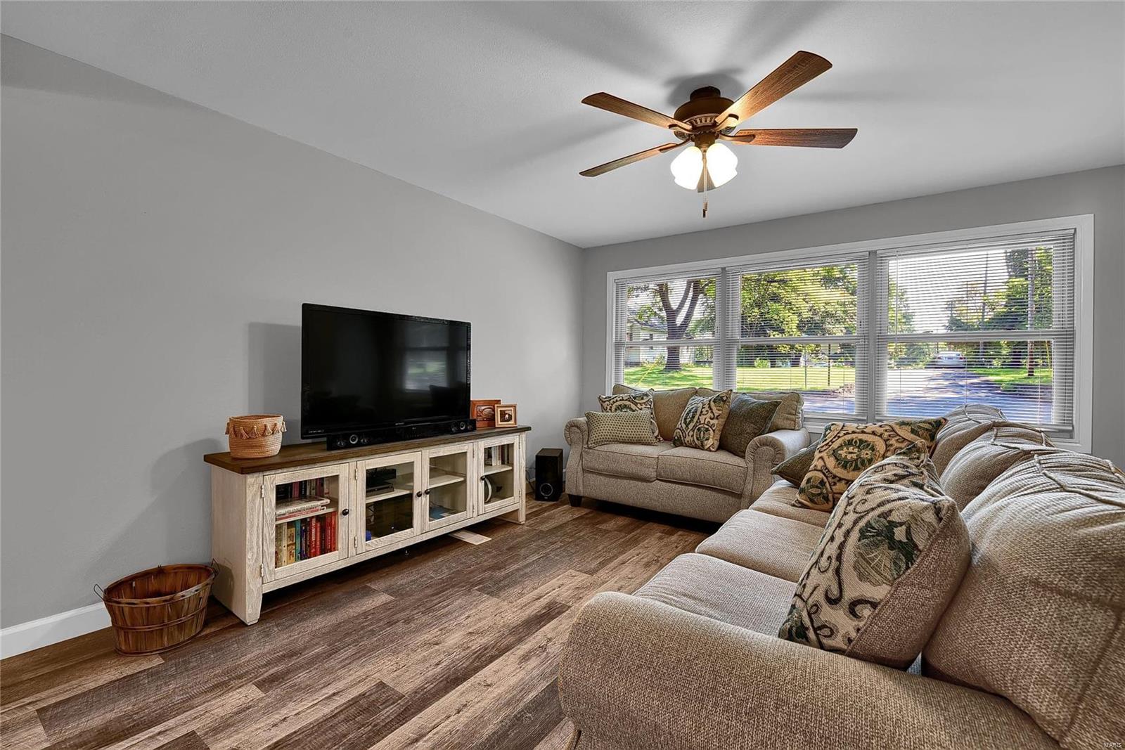 4359 Bohm School Road Edwardsville, IL 62025 - Photo 4 of 26