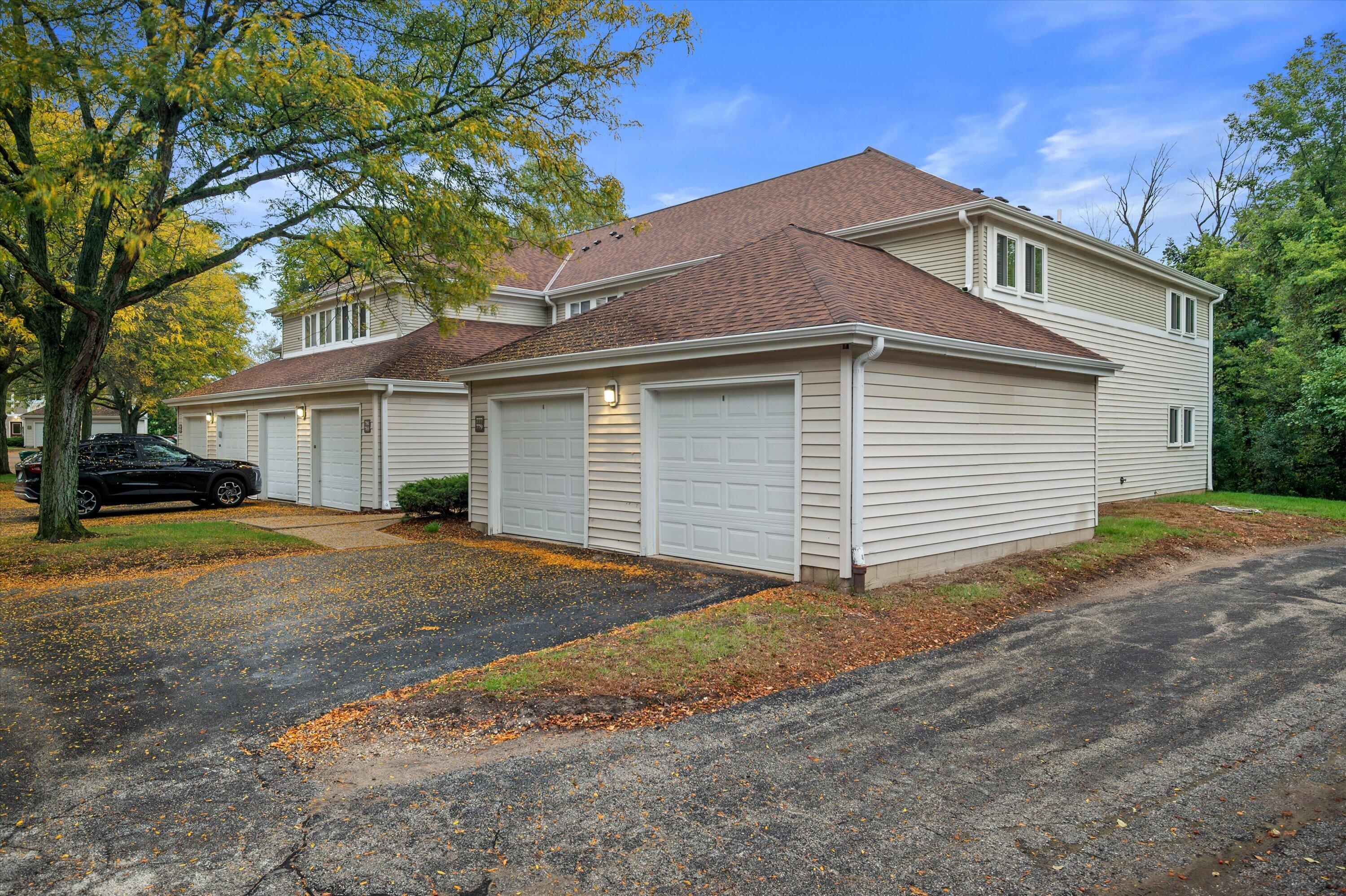 779 West Puetz Road Oak Creek, WI 53154 - Photo 4 of 25 04-0013