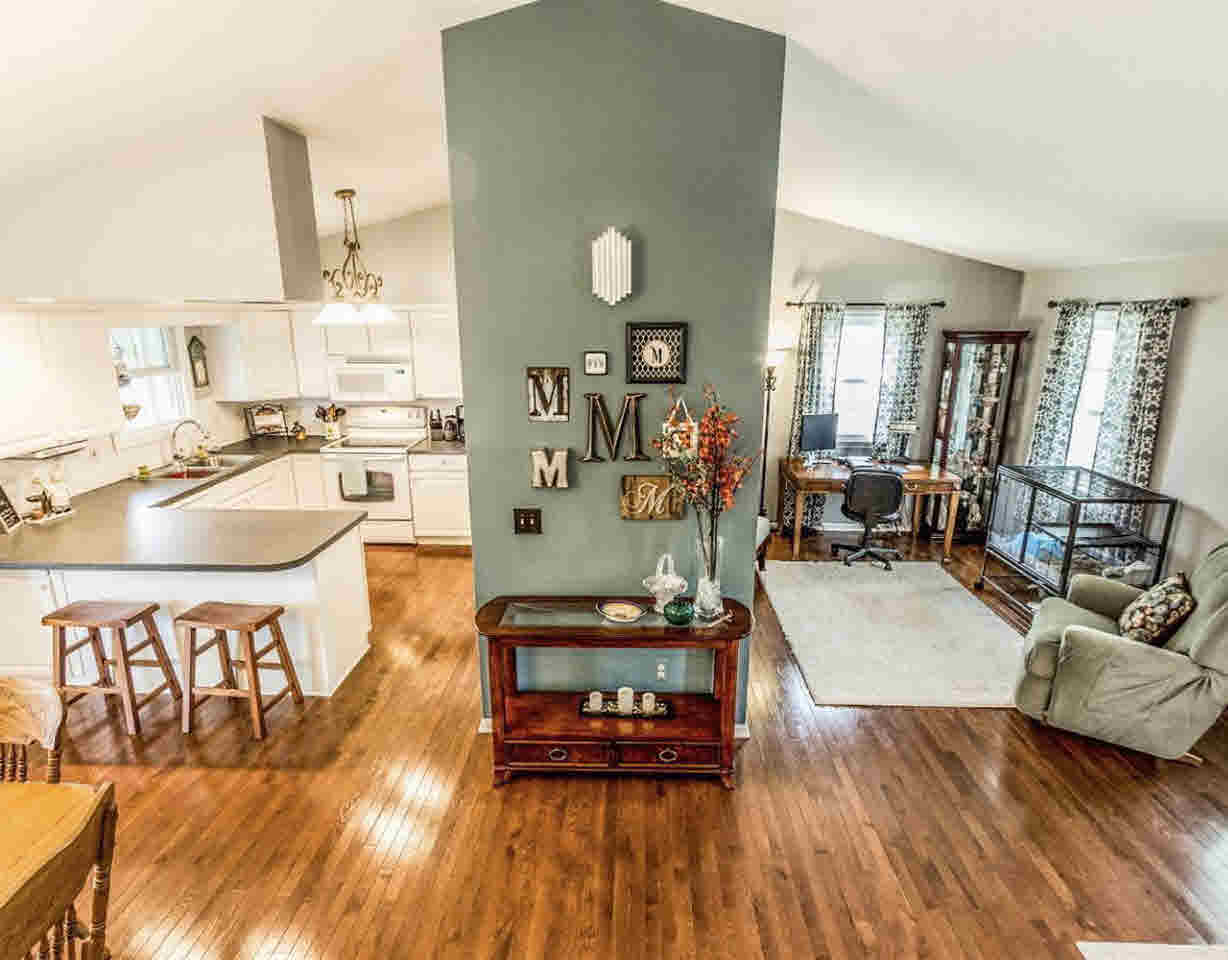 6036 Cook Road Swartz Creek, MI 48473 - Photo 2 of 36 21280056-1.JPG