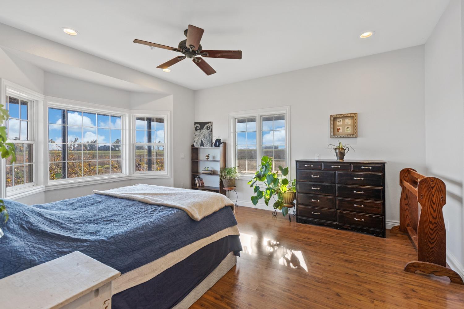 44643 County Road 29 Davis, CA 95618 - Photo 17 of 36 a bed room with a bed and a chair