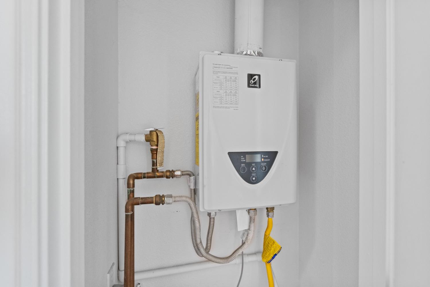 44643 County Road 29 Davis, CA 95618 - Photo 25 of 36 a utility room with dryer and washer