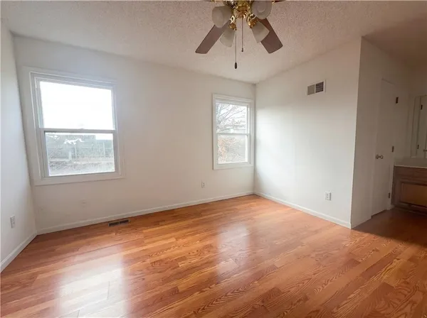 $325,000 | 14110 Lora Street, Smithville, MO 64089