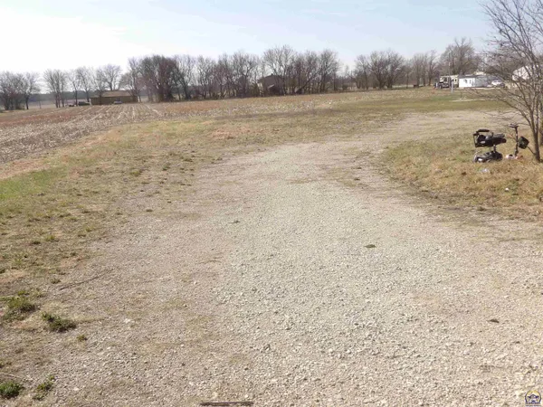 $46,000 | 610 7th Street, Emmett, KS 66422