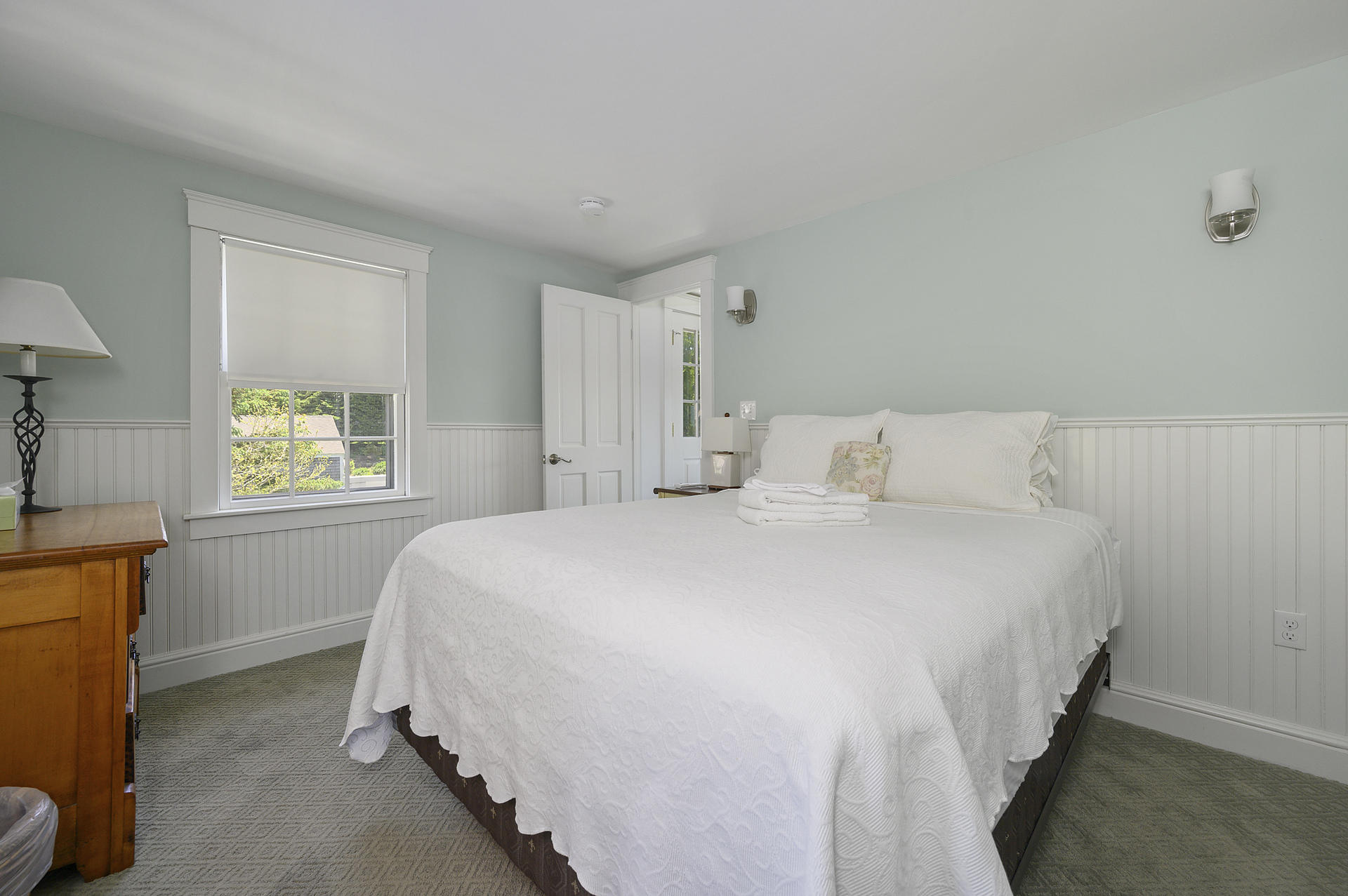 133 Queen Anne Road Chatham, MA 02633 - Photo 32 of 52 a bedroom with bed and window