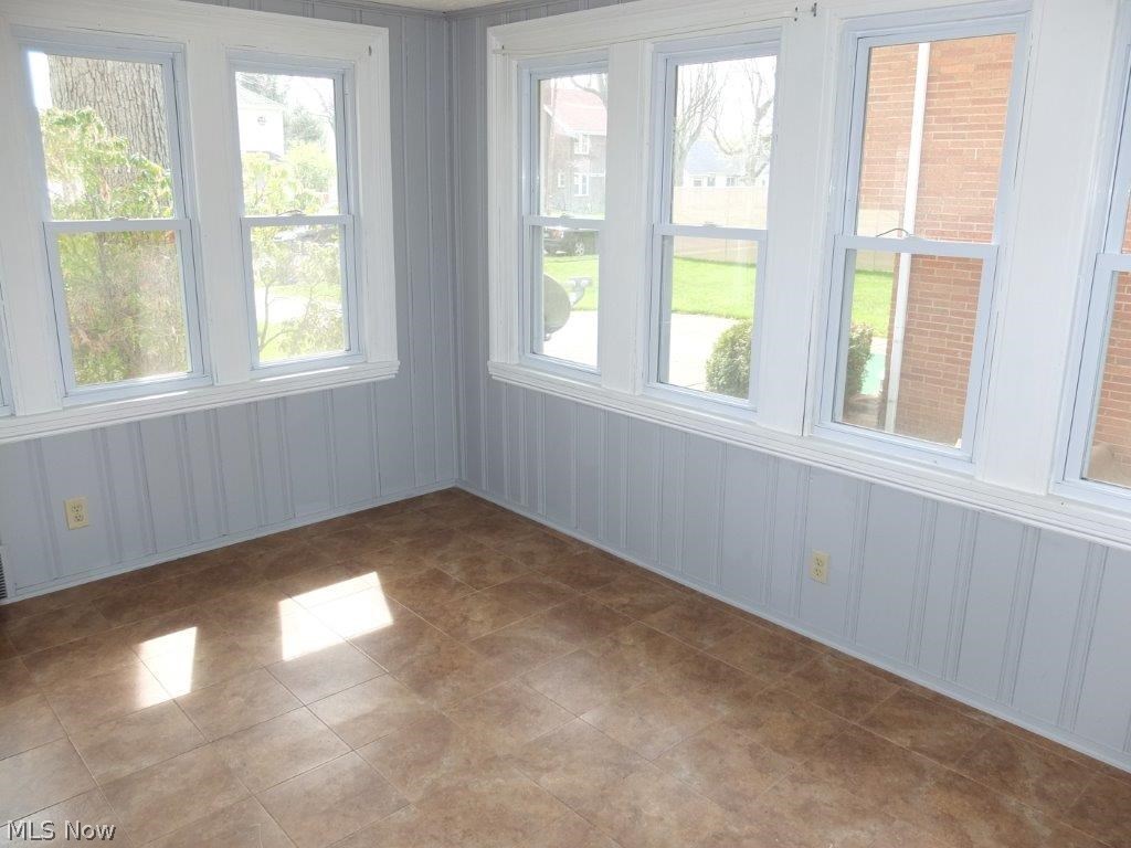 353 Raff Road Northwest Canton, OH 44708 - Photo 8 of 18 Sun room...a great place to relax!