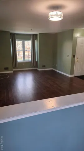 $4,600 | 29 Stone Creek Lane, Briarcliff Manor, NY 10510