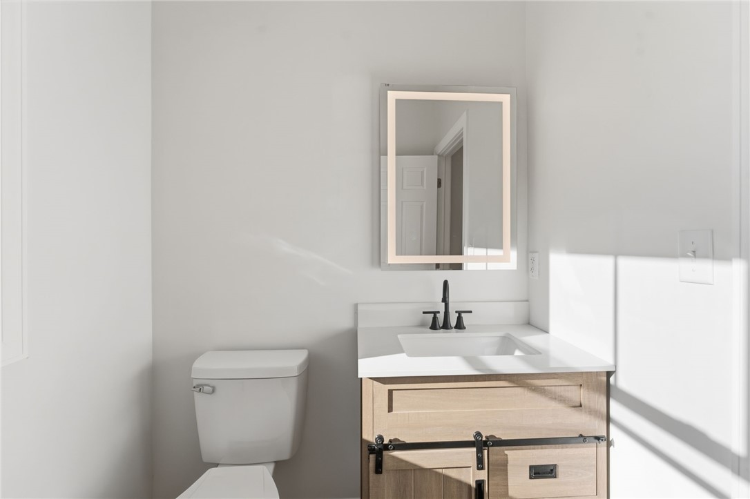 70 Seamans Street Woonsocket, RI 02895 - Photo 20 of 46