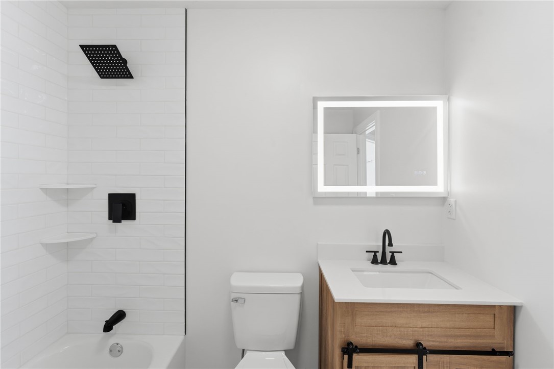 70 Seamans Street Woonsocket, RI 02895 - Photo 38 of 46