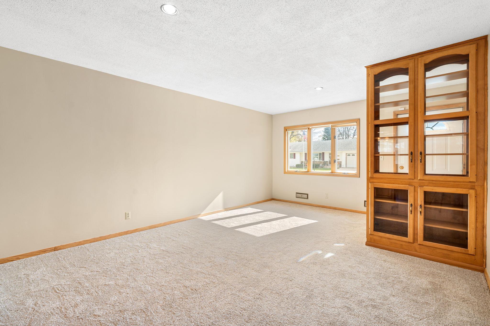 313 Glenn Road Albert Lea, MN 56007 - Photo 14 of 32