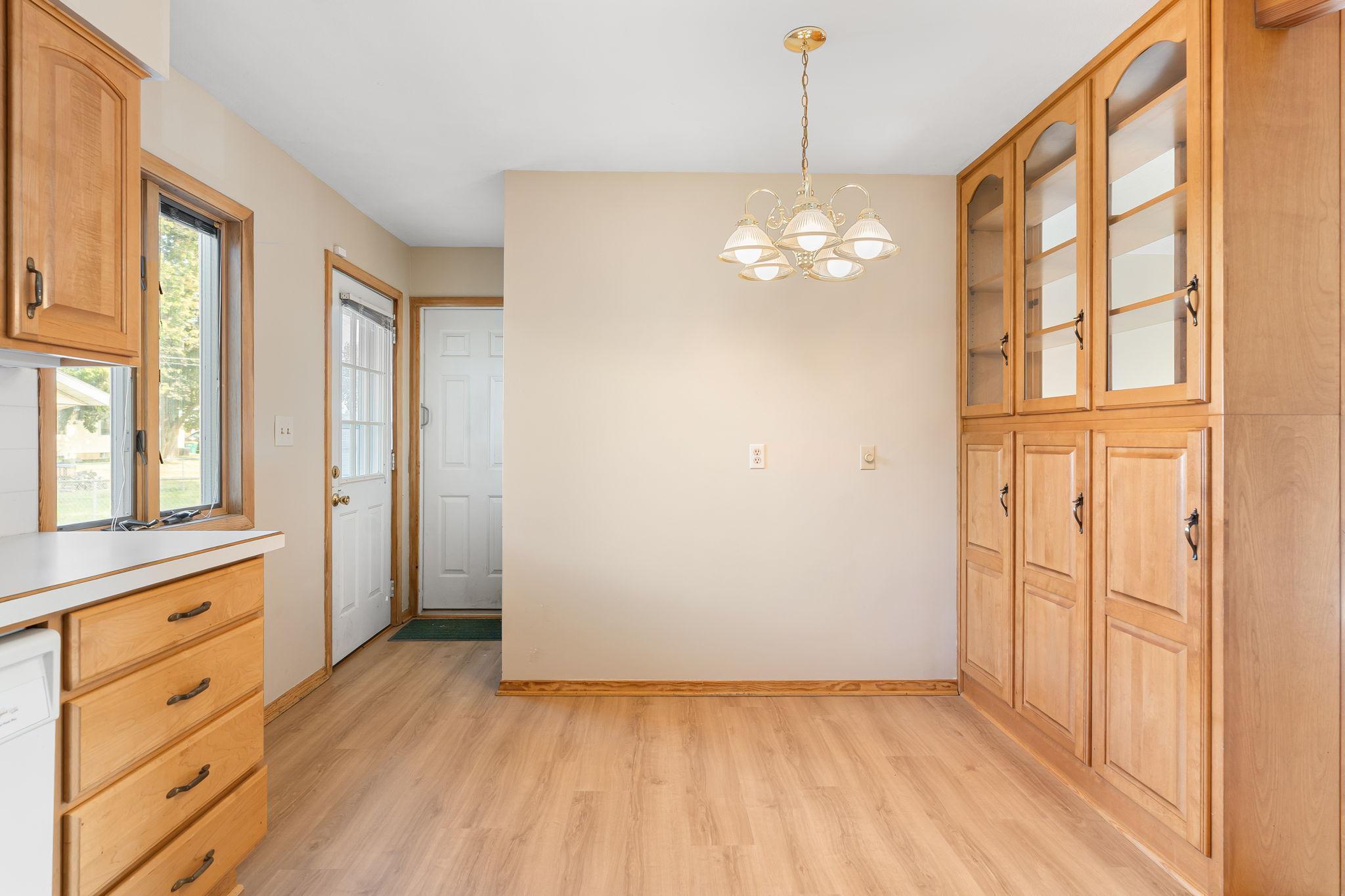 313 Glenn Road Albert Lea, MN 56007 - Photo 23 of 32