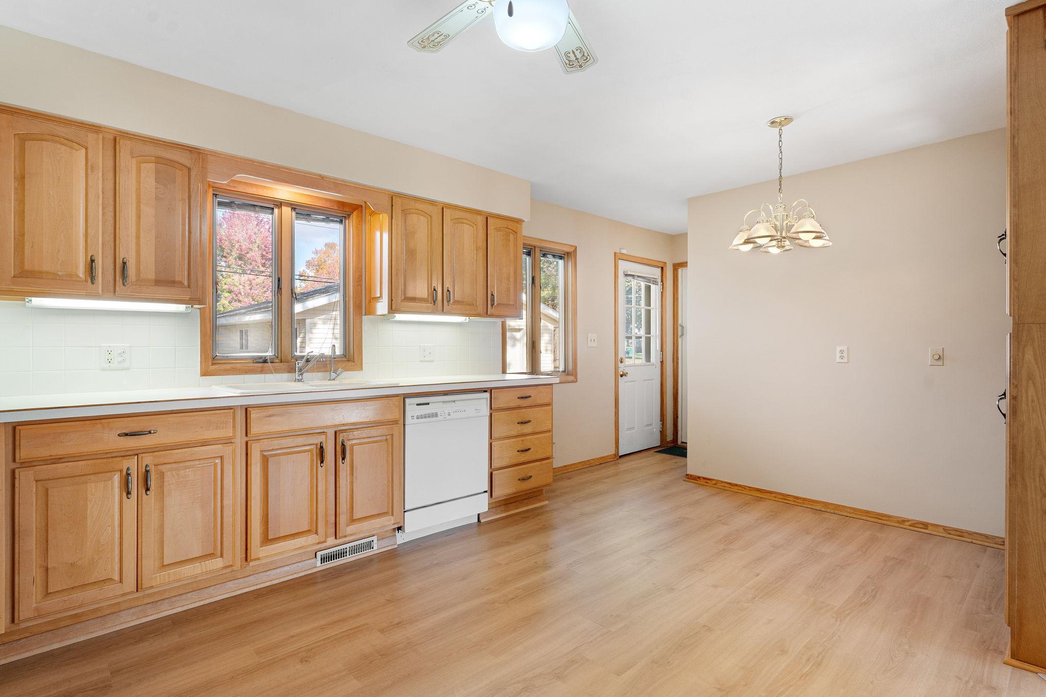 313 Glenn Road Albert Lea, MN 56007 - Photo 27 of 32