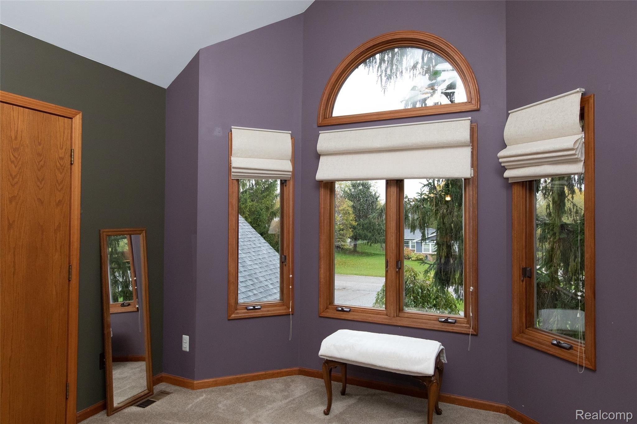 8652 Miller Road Clarkston, MI 48348 - Photo 25 of 47 Beautiful Bay Window
