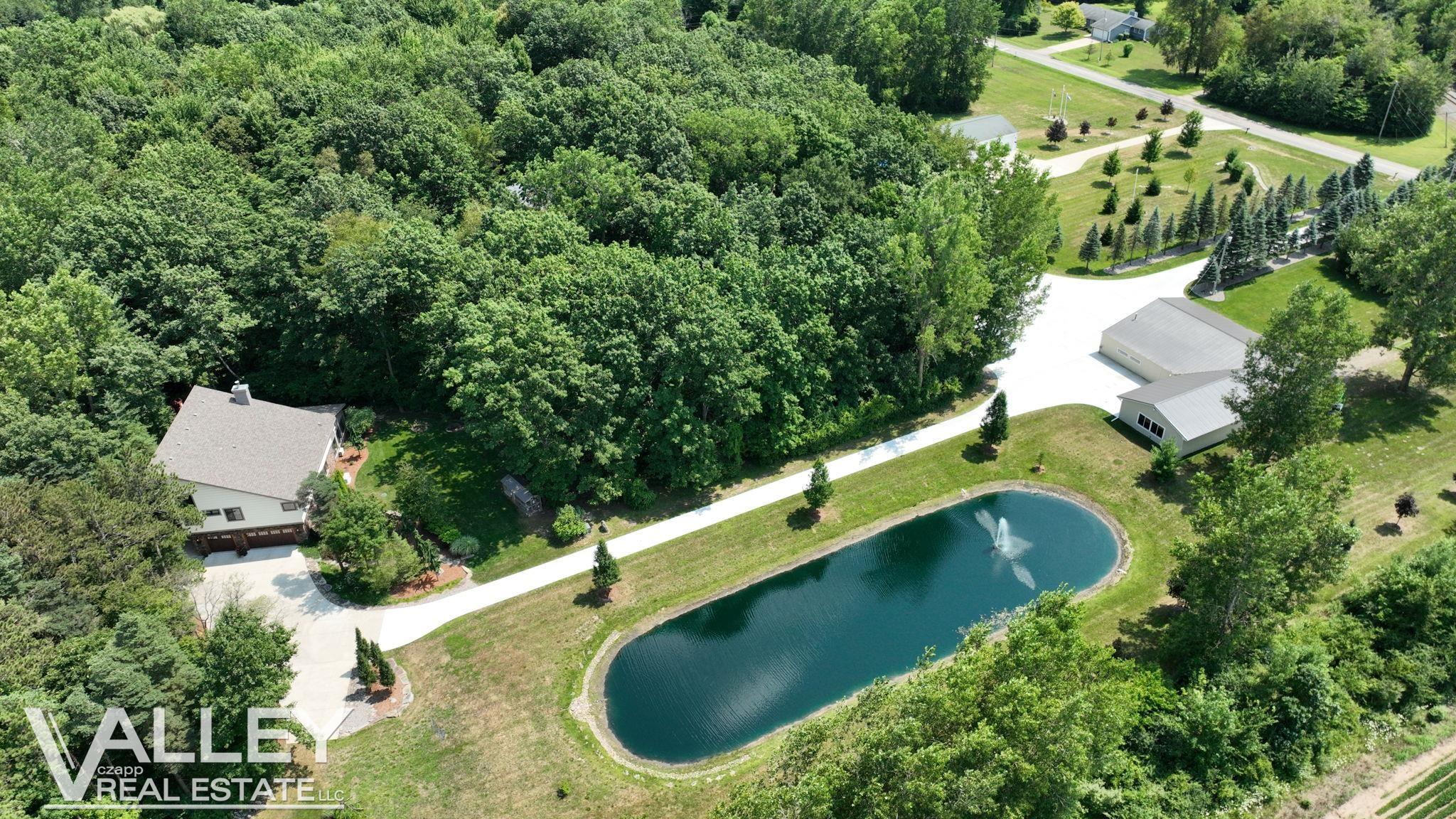 7474 Kochville Road Freeland, MI 48623 - Photo 8 of 39