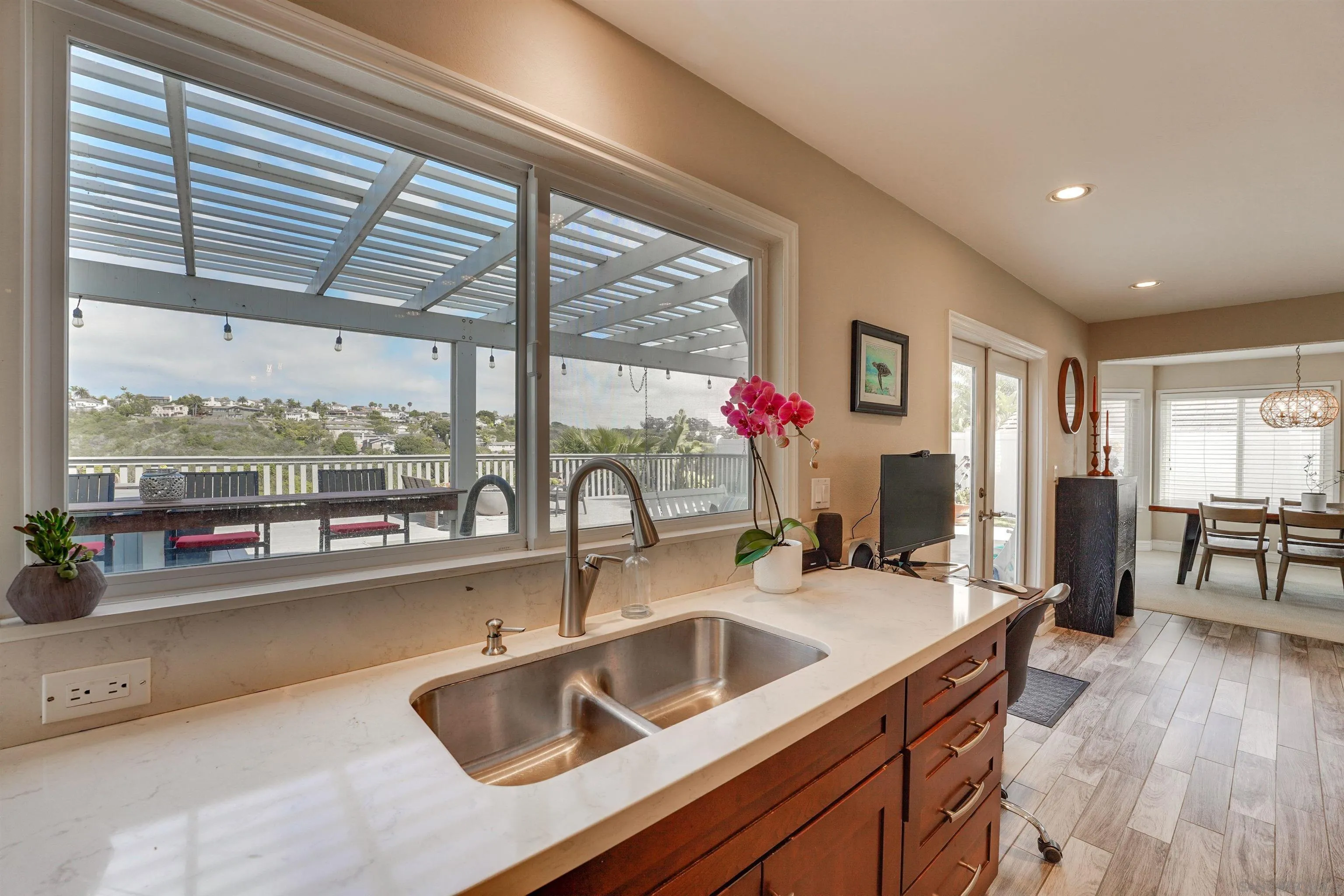 1647 Hawk View Drive Encinitas, CA 92024 - Photo 20 of 73