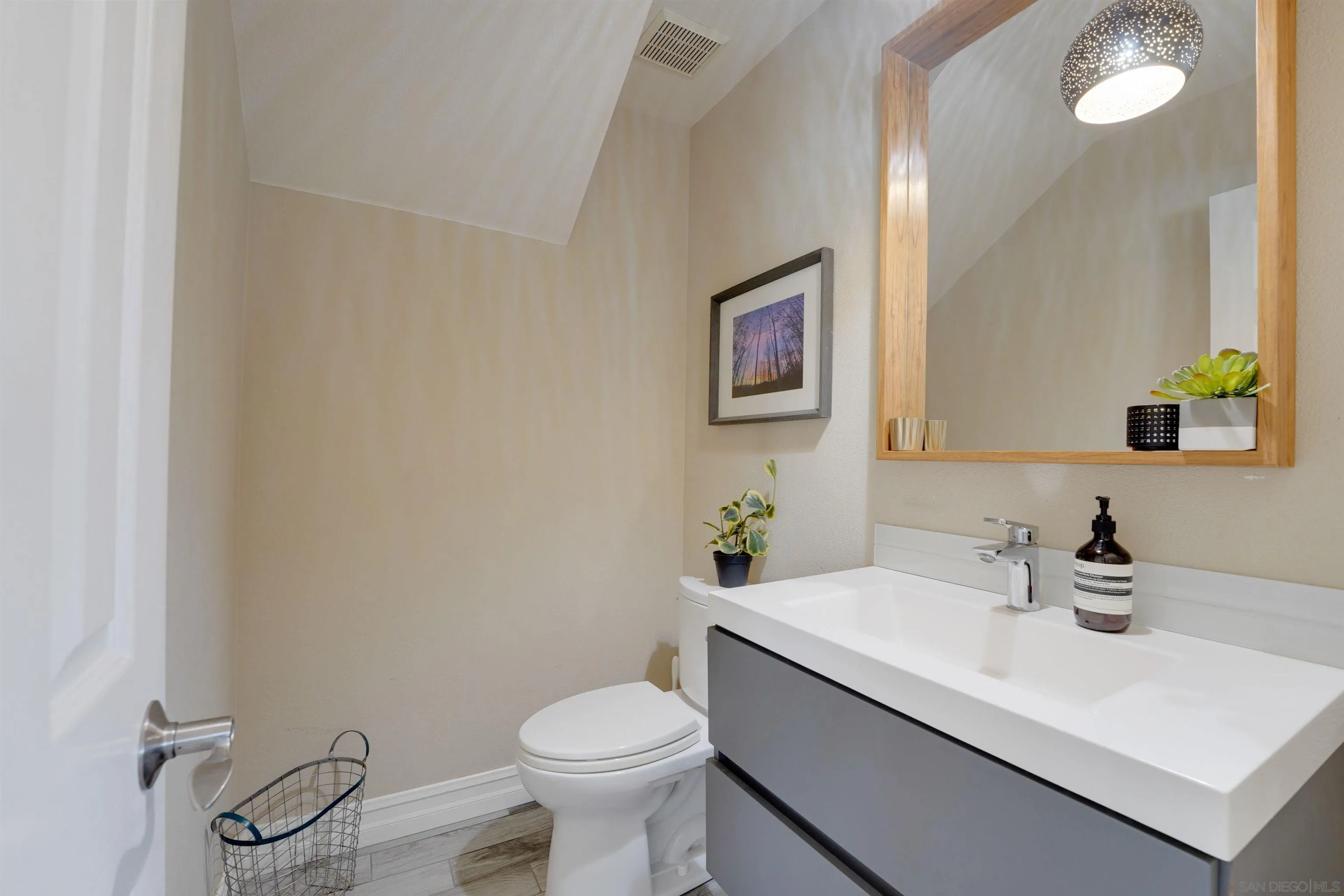 1647 Hawk View Drive Encinitas, CA 92024 - Photo 22 of 73