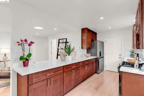 $1,080,000 | 1631 Via Ventana, San Lorenzo, CA 94580