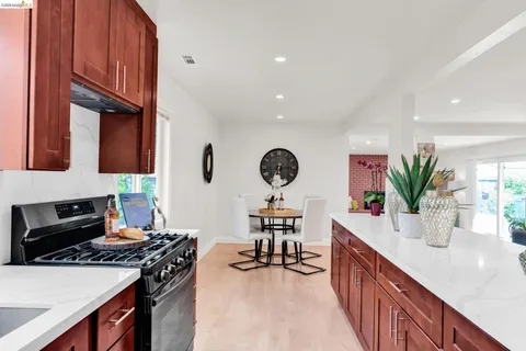 $1,080,000 | 1631 Via Ventana, San Lorenzo, CA 94580