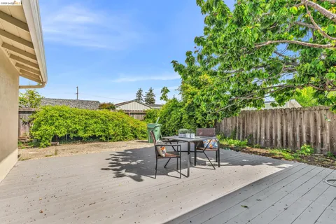 $1,080,000 | 1631 Via Ventana, San Lorenzo, CA 94580