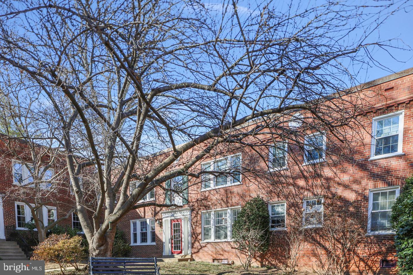 1902 North Rhodes Street, Unit 66 Arlington, VA 22201 - Photo 4 of 28 a building view with outdoor space