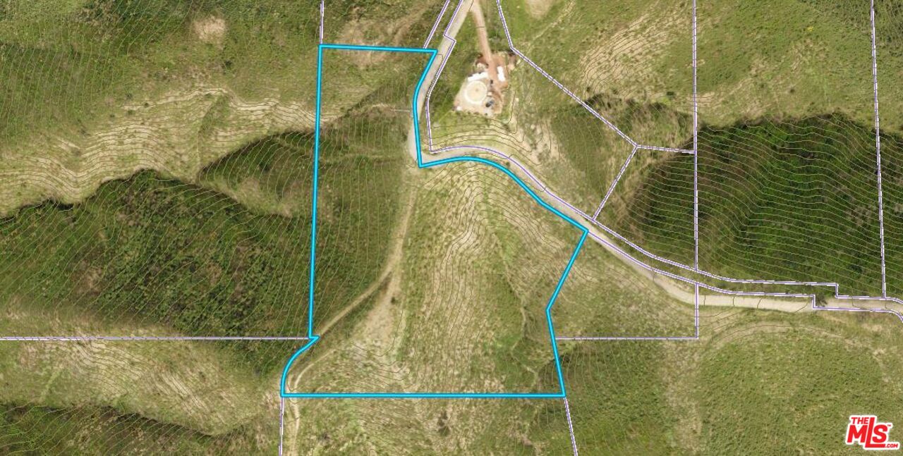 0 Ramera Motorway Malibu, CA 90265 - Photo 14 of 21 a bathroom with a shower