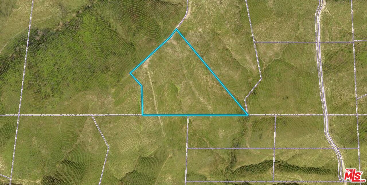 0 Ramera Motorway Malibu, CA 90265 - Photo 17 of 21 a bathroom with a shower