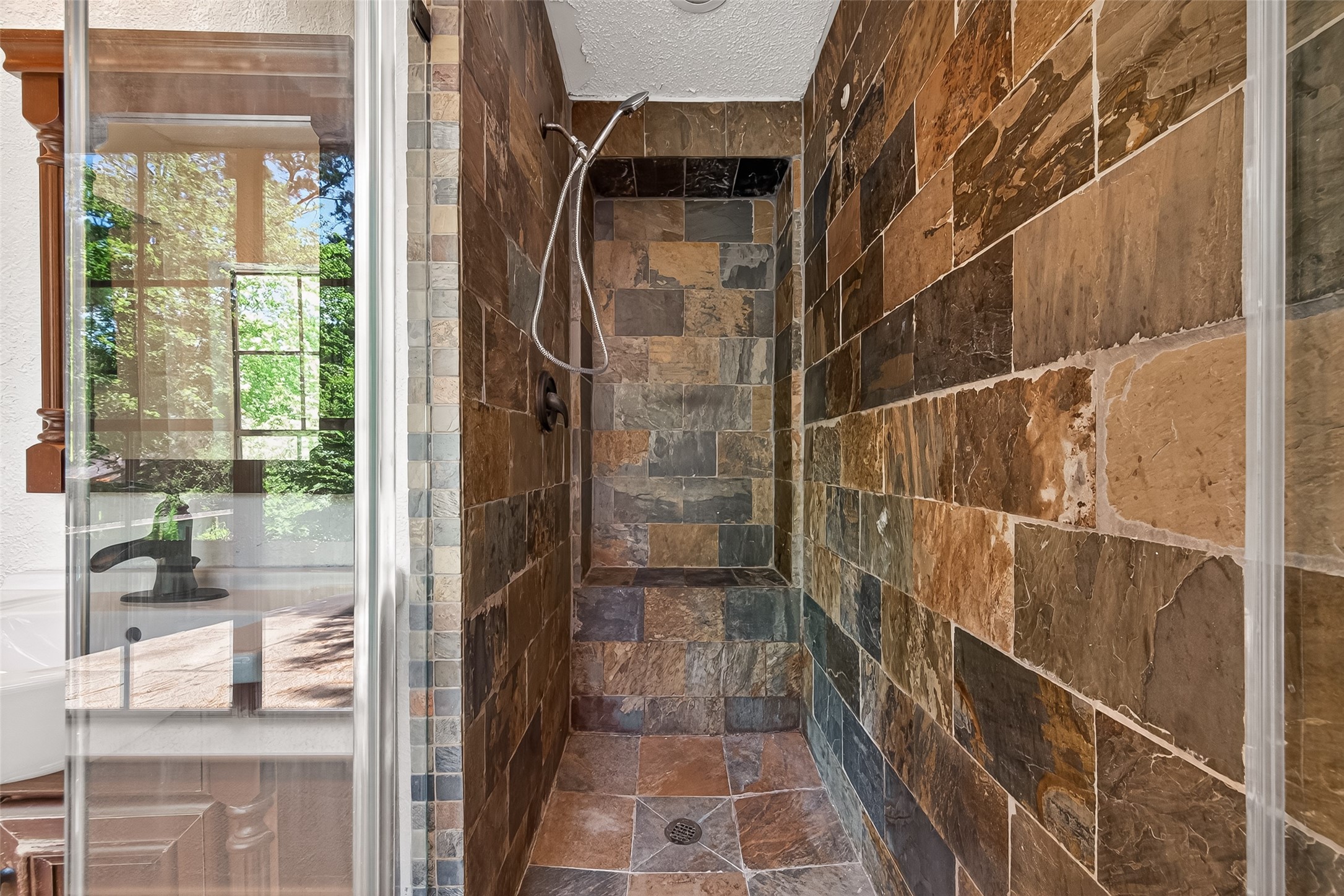 42 Rockridge Drive Spring, TX 77381 - Photo 23 of 39 Primary shower.