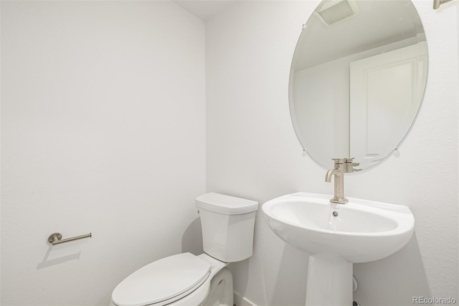 2076 South Holly Street, Unit 1 Denver, CO 80222 - Photo 18 of 44